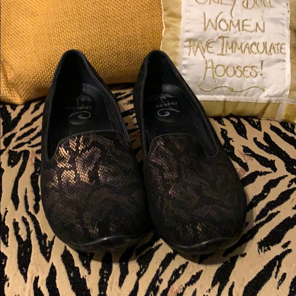 Women’s dansko slip on black gold loafers